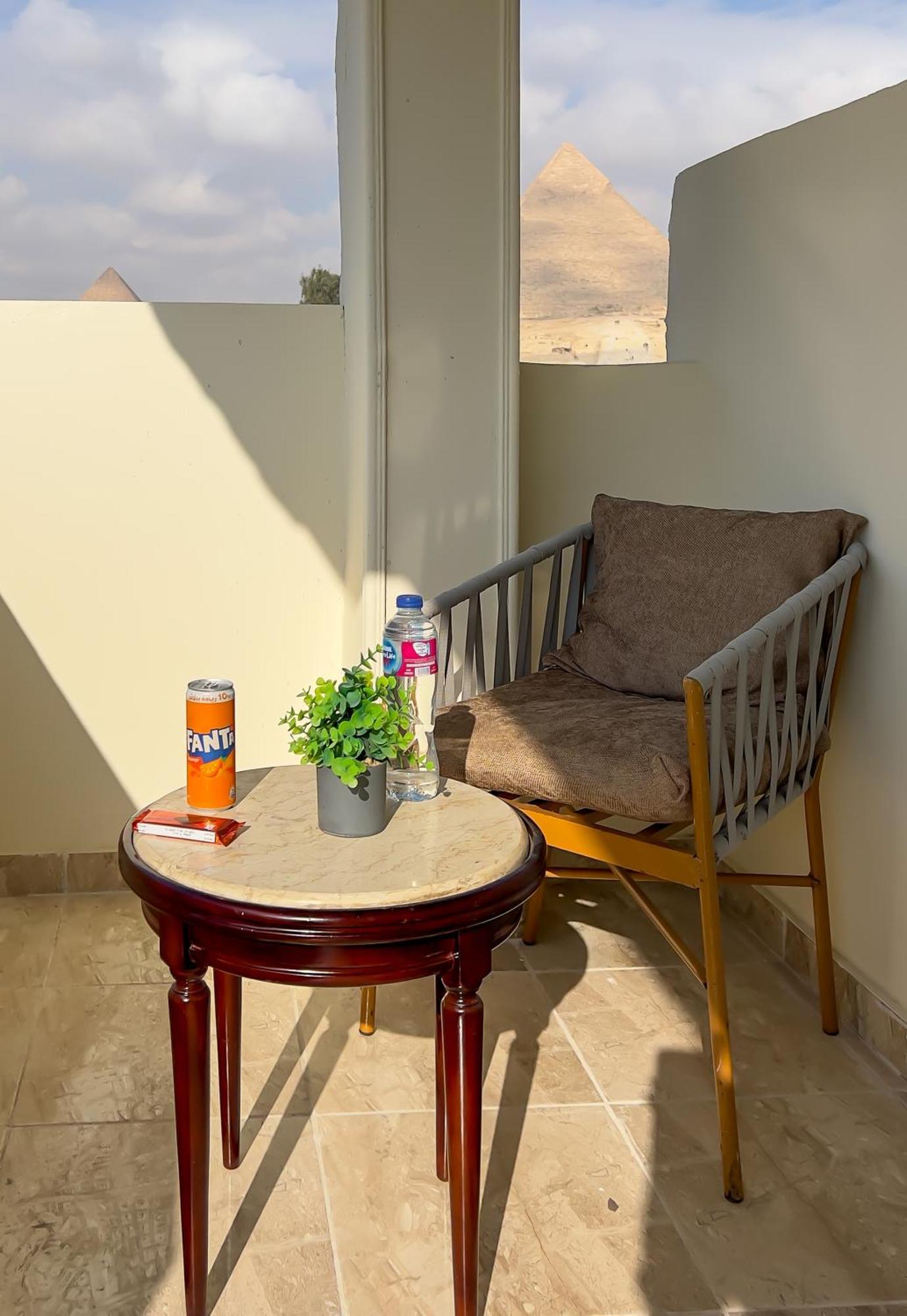 Pyramids Glory Inn Kafrat al Jabal Bagian luar foto