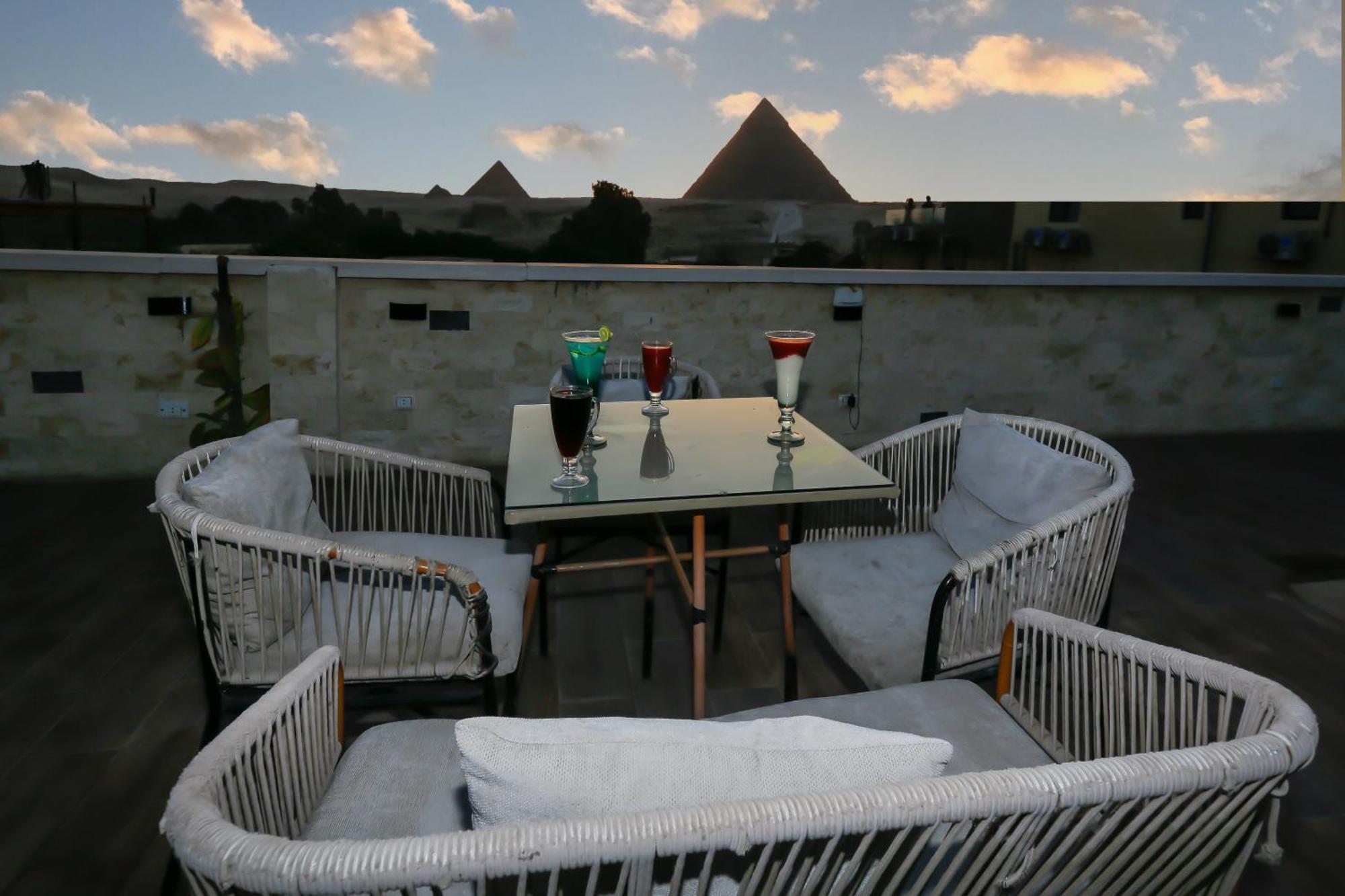 Pyramids Glory Inn Kafrat al Jabal Bagian luar foto