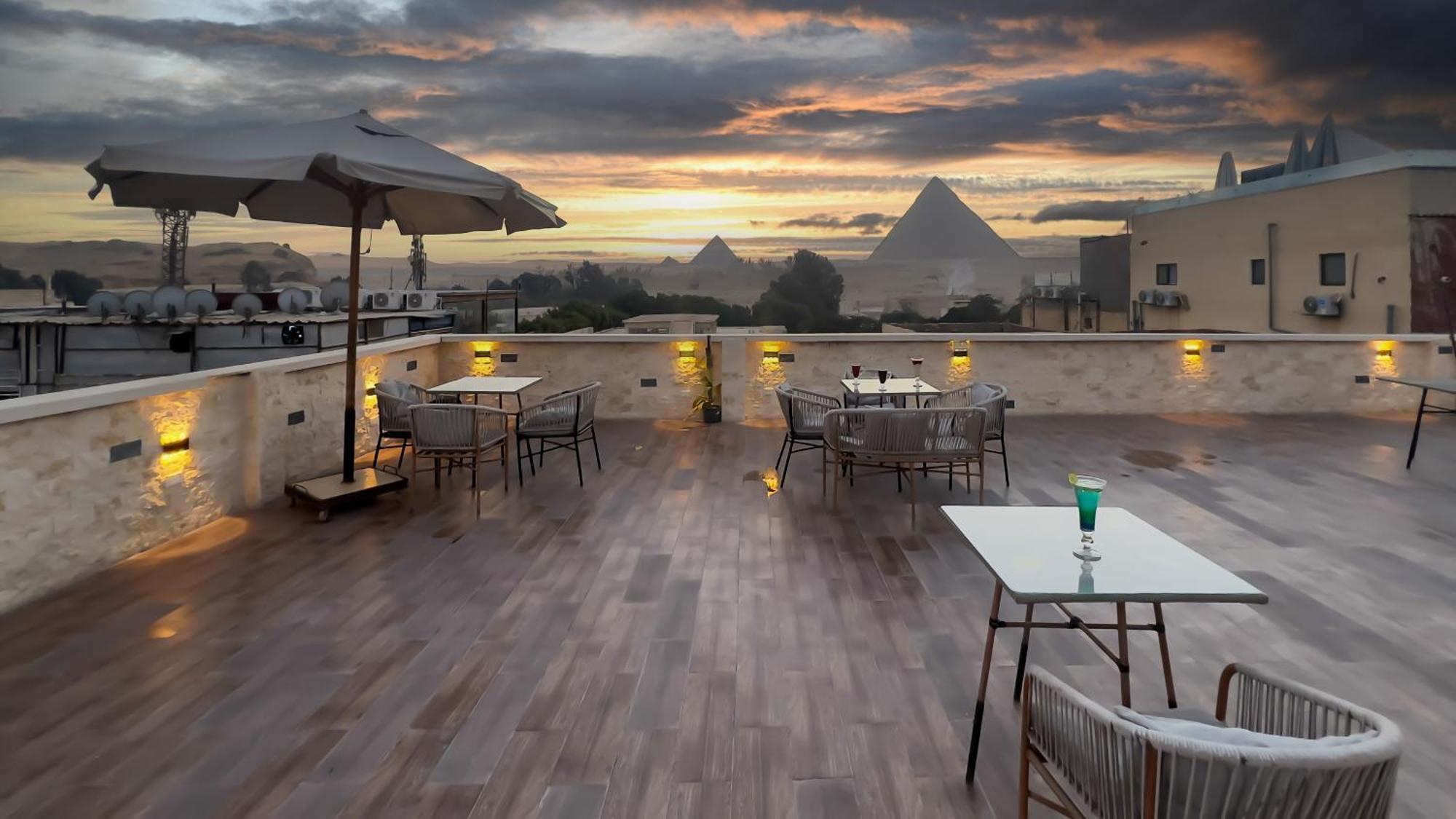 Pyramids Glory Inn Kafrat al Jabal Bagian luar foto